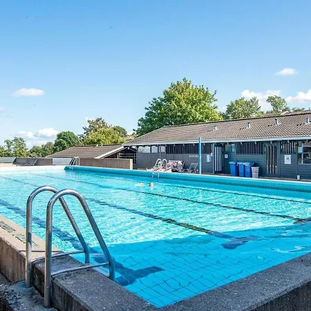Xiv Vakantiehuis *